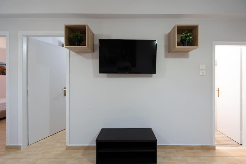 Apartamento Metaxourgio 2Nd Floor Atenas Exterior foto